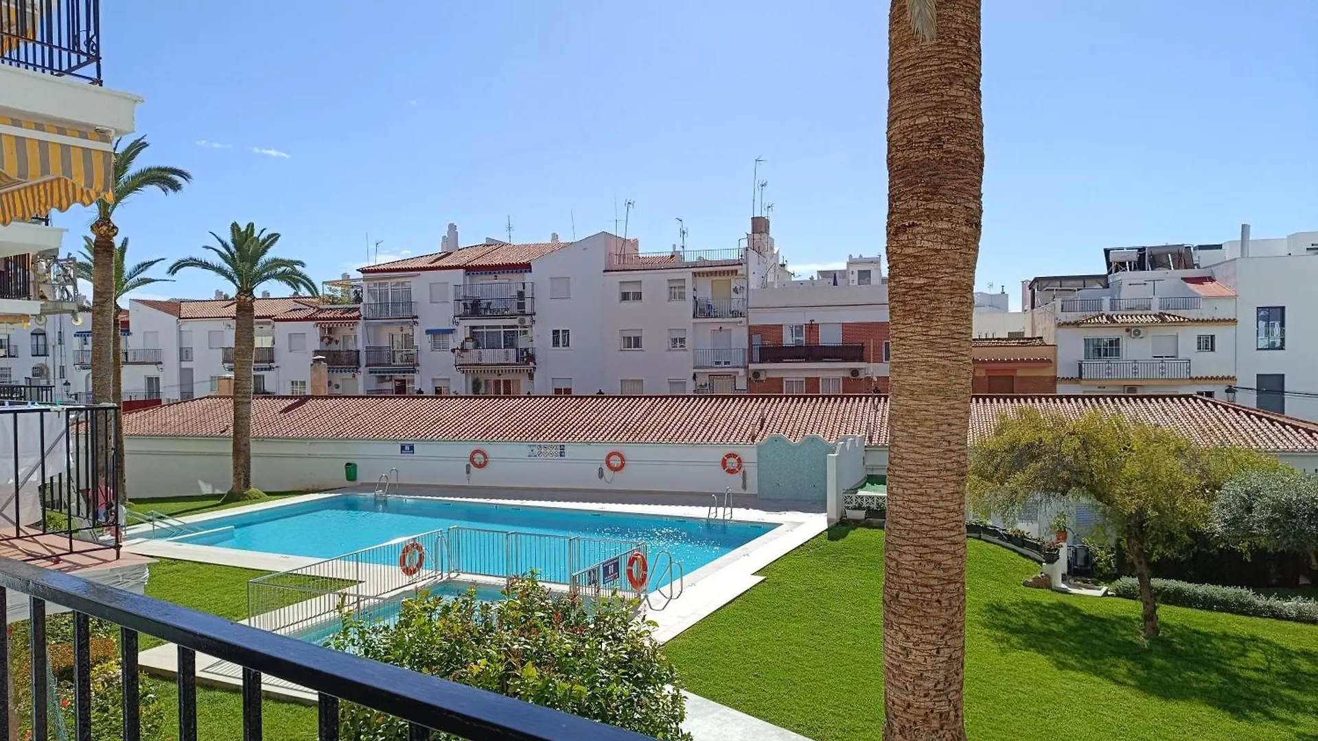 Coronado Perla Nerja 0*,  Spain